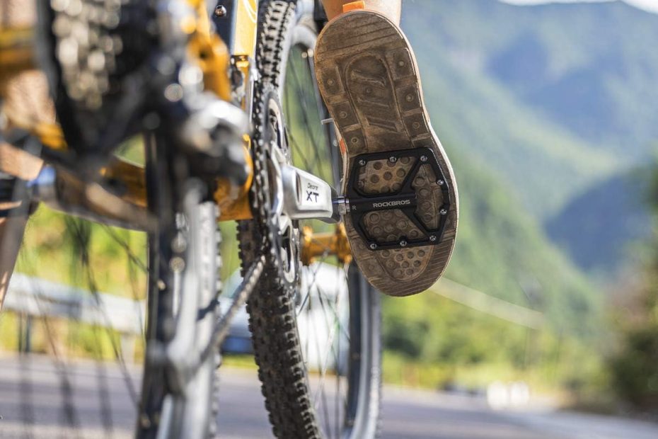 Best Flat Pedals for Mountain Bikes